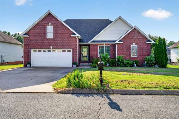 153 Brandywine Ln, Springfield, TN 37172