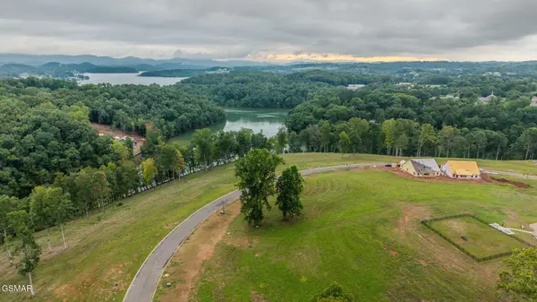46 Graystone Shoals, Morristown, TN 37814