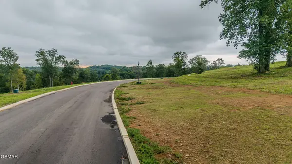 46 Graystone Shoals, Morristown, TN 37814