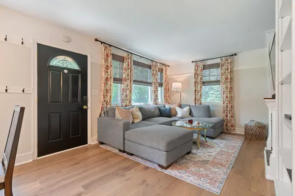 5034 Regent Dr, Nashville, TN 37220