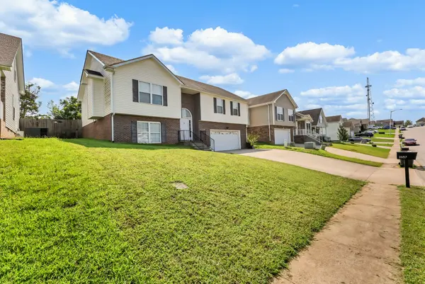 2657 Arthurs Ct, Clarksville, TN 37040