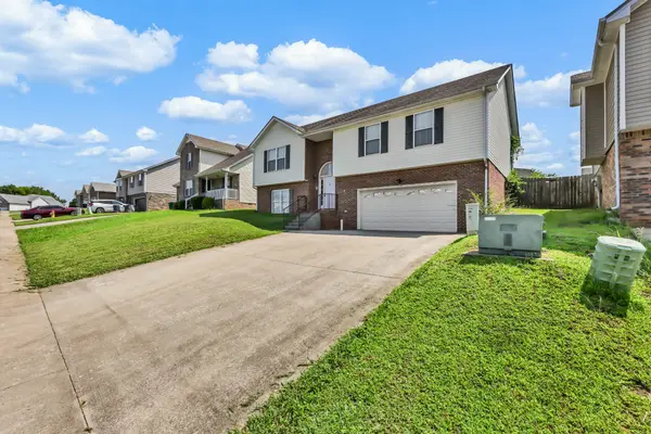 2657 Arthurs Ct, Clarksville, TN 37040