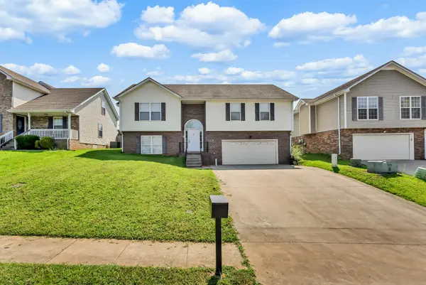 2657 Arthurs Ct, Clarksville, TN 37040