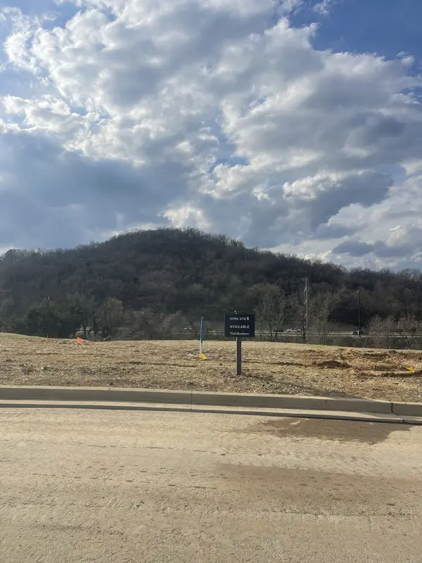 219 Berry Hunter Lane, Franklin, TN 37067