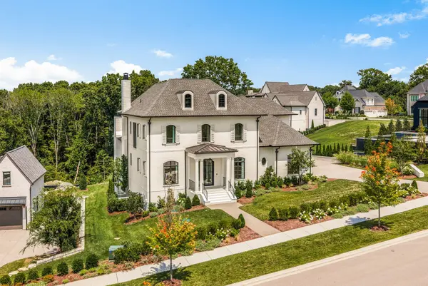 8073 Heirloom Blvd, College Grove, TN 37046