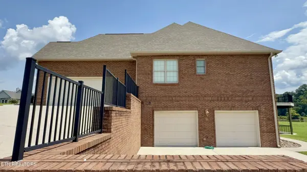 2772 River Island Blvd, Kodak, TN 37764