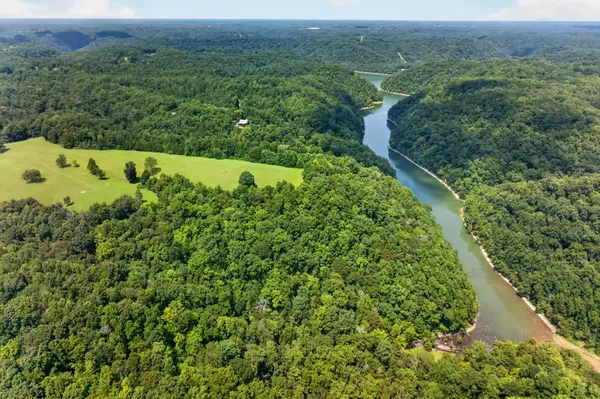 470 Wade Rd, Sparta, TN 38583