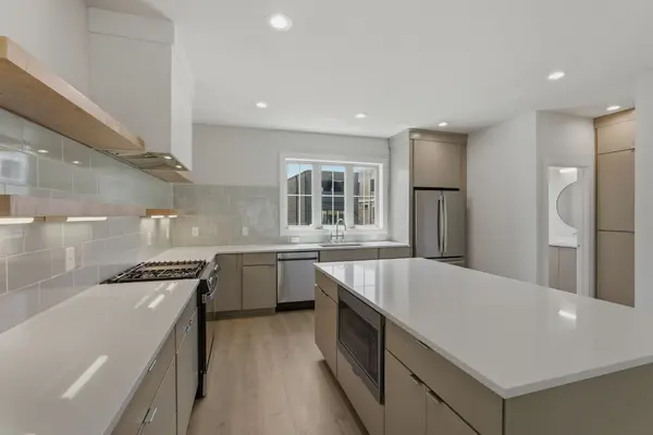 15 N Hill St #E, Nashville, TN 37210