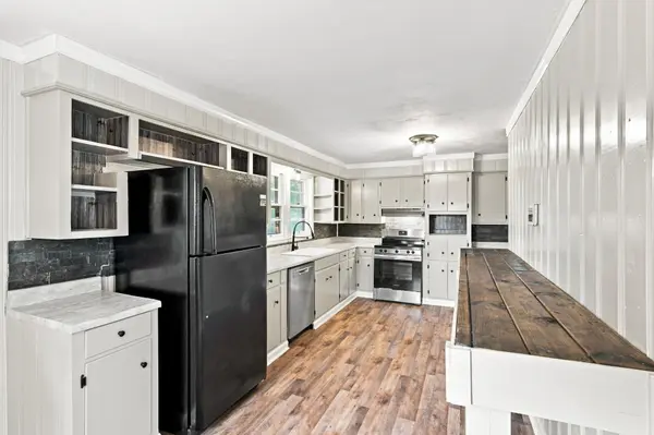 1302 Ellington Dr, Lafayette, TN 37083