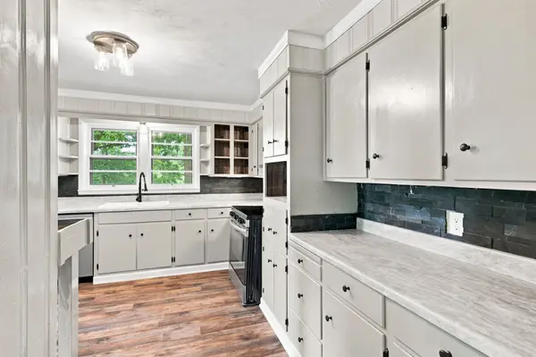 1302 Ellington Dr, Lafayette, TN 37083