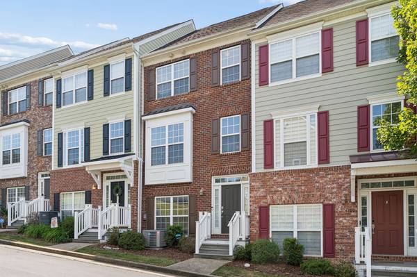 4702 Brighton Village Dr, Nashville, TN 37211