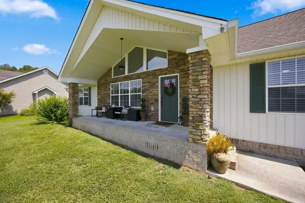 410 Thoroughbred Dr #NW, Cleveland, TN 37312