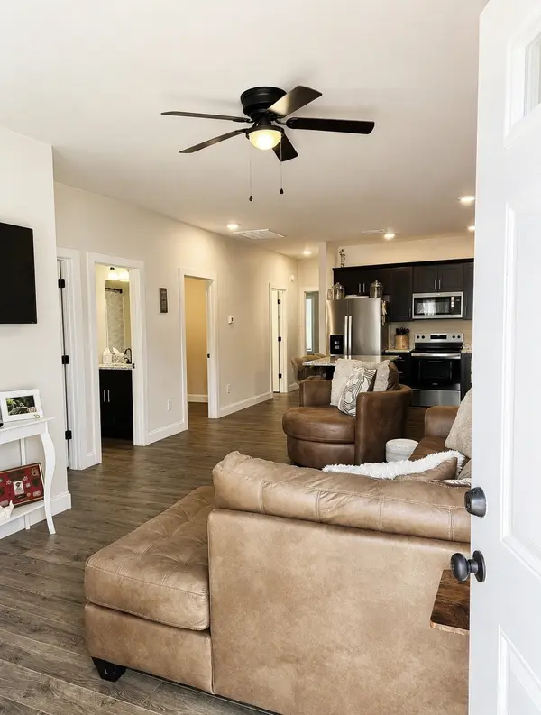 70 Five Oak Ln, Hartsville, TN 37074