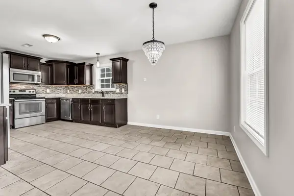 2988 McManus Cir, Clarksville, TN 37042