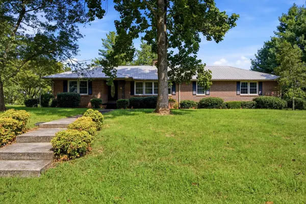 401 E Petty Lane, Winchester, TN 37398