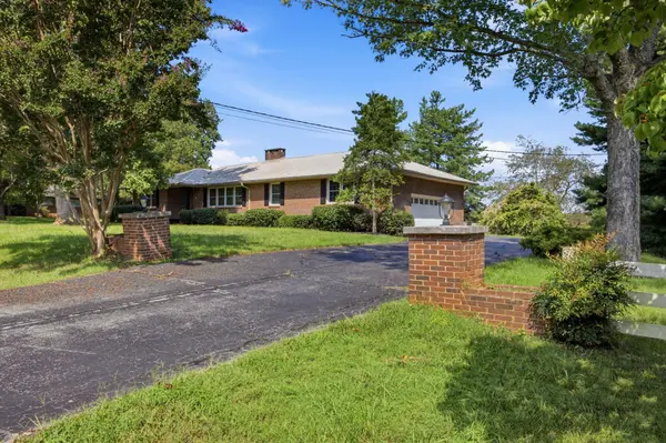 401 E Petty Lane, Winchester, TN 37398