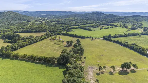 2 Arbor Hill Rd, Petersburg, TN 37144
