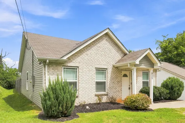 915 17th Ave #E, Springfield, TN 37172