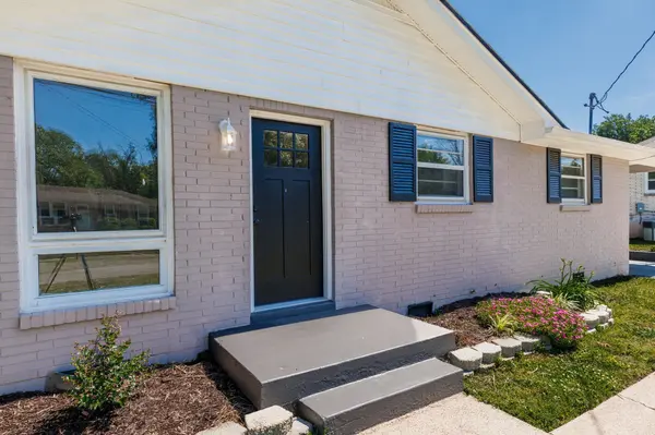 3228 Cloverwood Dr, Nashville, TN 37214