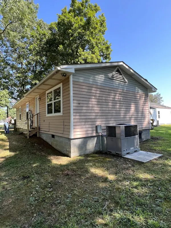100 Ann St, Tullahoma, TN 37388