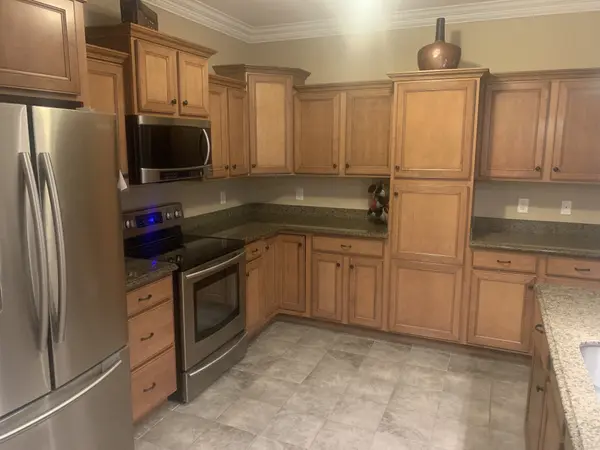285 Turnberry Cir, Clarksville, TN 37043
