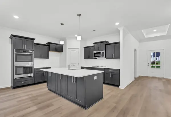 1473 Millet Dr, Clarksville, TN 37040
