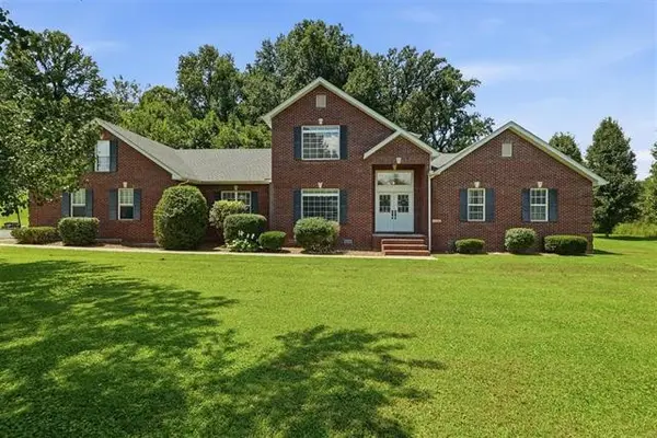 105 Oakwind Rd, Glasgow, KY 42141