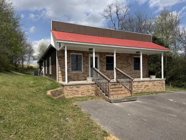 404 Oakland Road, Sweetwater, TN 37874