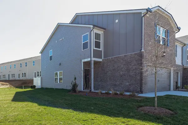 1006 McKee Ct, Columbia, TN 38401