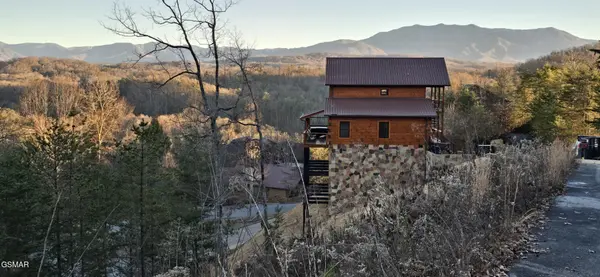 90 Starr Bright Lane, Sevierville, TN 37876