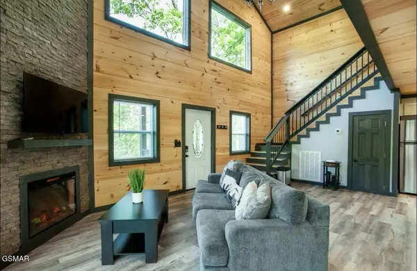 1909 Rose Pass, Sevierville, TN 37876