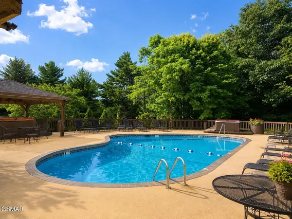 1380 Ski View Drive #APT 3301, Gatlinburg, TN 37738