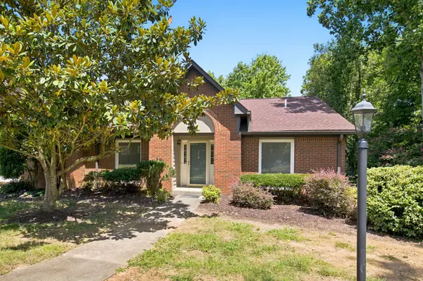 224 Highland Villa Cir, Nashville, TN 37211