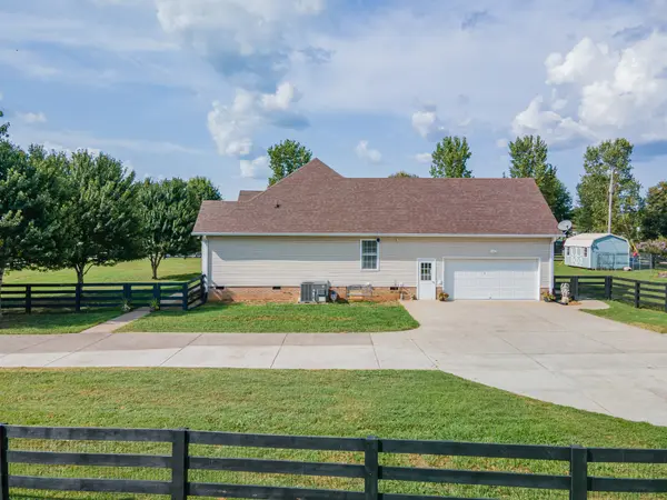 4287 Smiley Rd, Chapel Hill, TN 37034