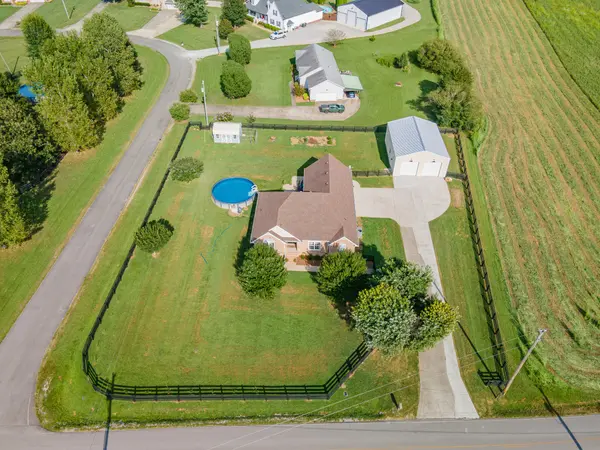 4287 Smiley Rd, Chapel Hill, TN 37034