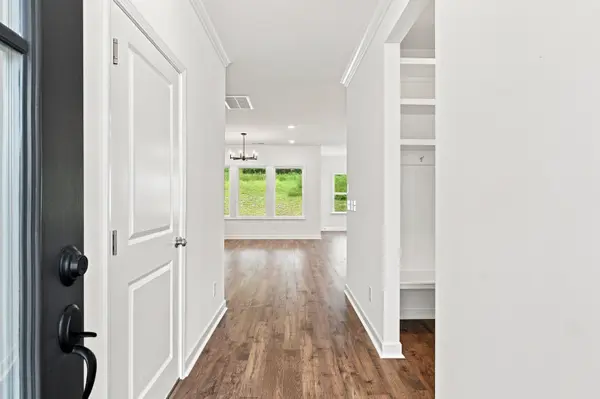1924 Hildebrand Lane, Columbia, TN 38401
