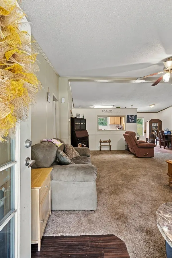 673 Cookeville Hwy, Elmwood, TN 38560