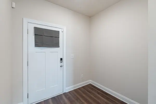 858 Longleaf Ln, Columbia, TN 38401