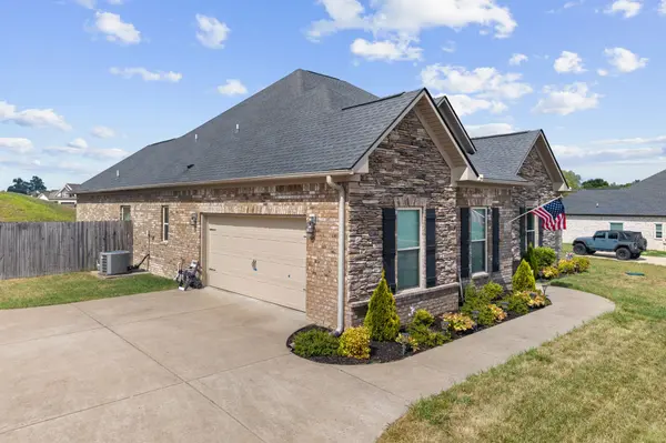 2608 Etna Dr, Chapel Hill, TN 37034