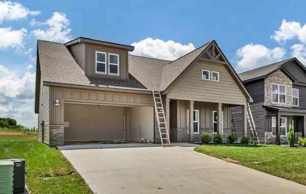 2733 Brewster Dr, Clarksville, TN 37042