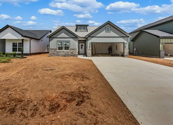 2708 Brewster Dr, Clarksville, TN 37042