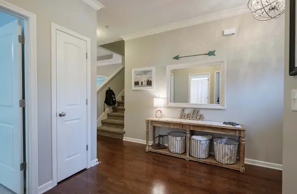 813 Silverhill Dr, Murfreesboro, TN 37129