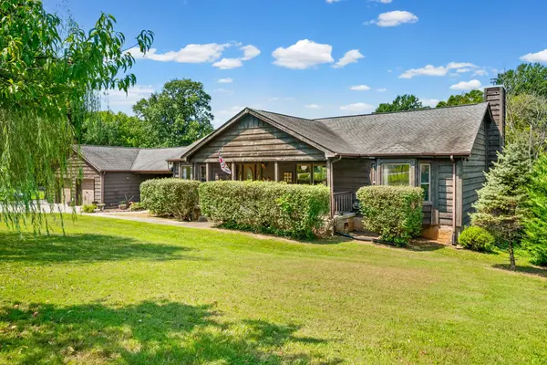 342 Iron Workers Rd, Clarksville, TN 37043