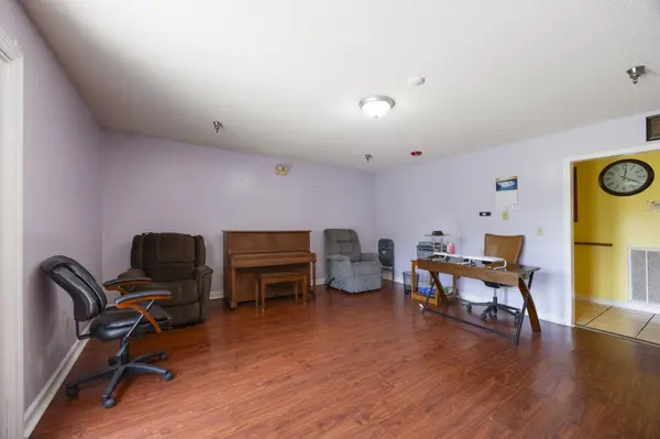 328 Cumberland St #W, Cowan, TN 37318
