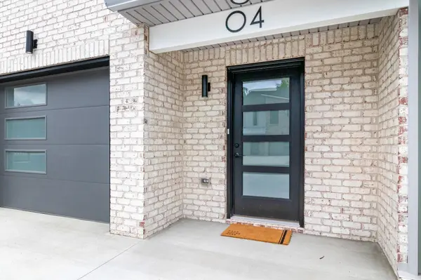 725 Hornbuckle Rd #D1, Clarksville, TN 37043