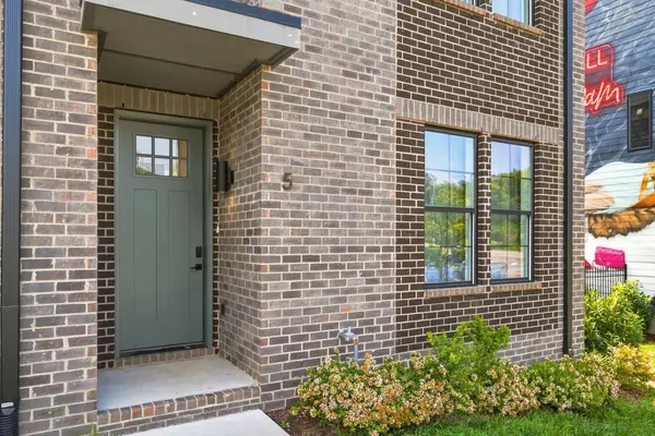 2000 S Hamilton Rd #5, Nashville, TN 37218
