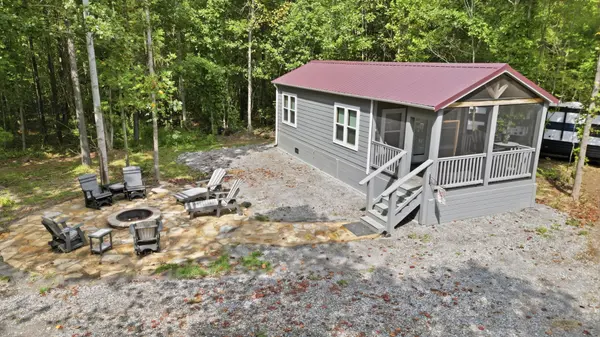 137 Summit Dr, Dover, TN 37058