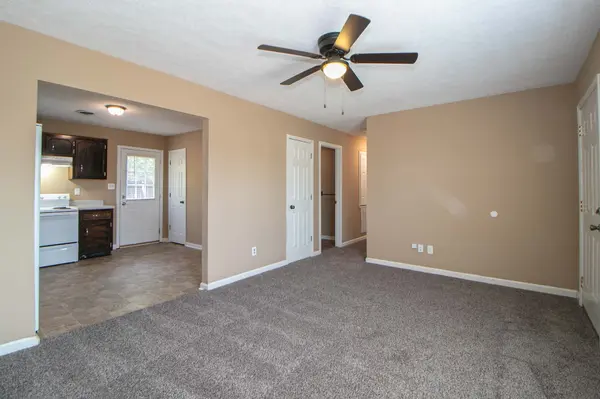 411 Eddy St, Oak Grove, KY 42262