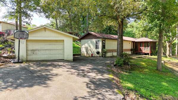 25 Jones Loop, Springville, TN 38256