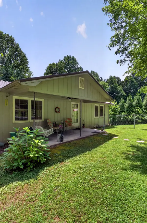 582 Spencer Dr, Spencer, TN 38585